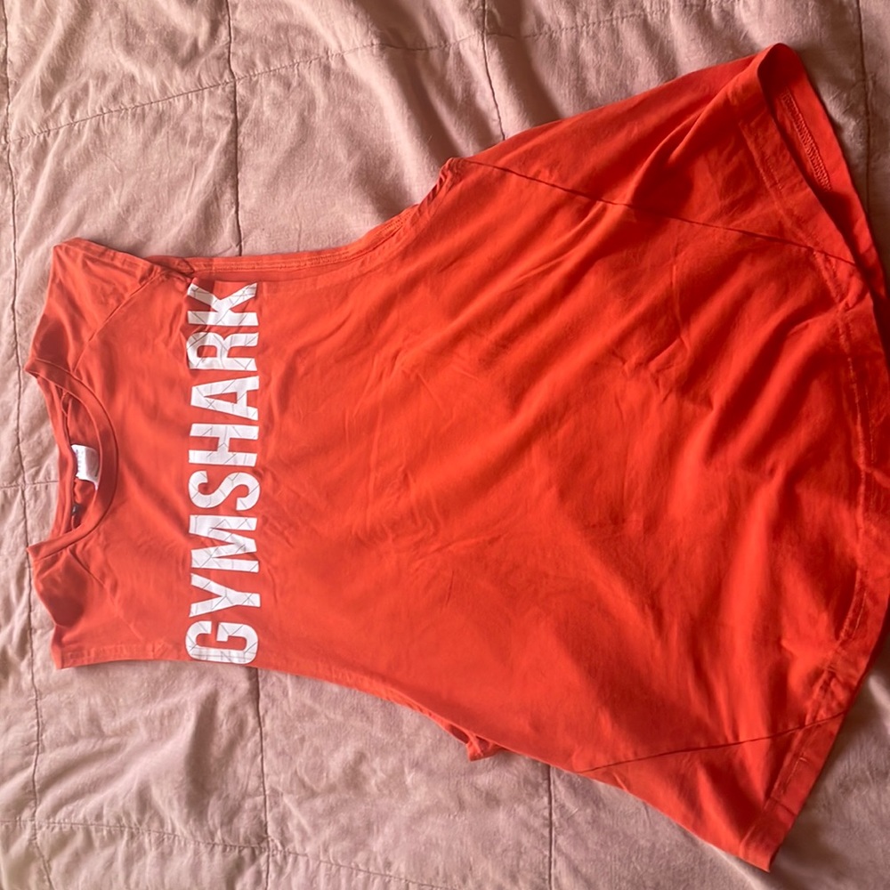 Gymshark deep cutoff tee